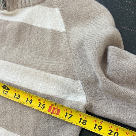 Bogner Cashmere Wool Blend Partial Zip Beige White Pullover Sweater size 10 - Picture 2 of 9